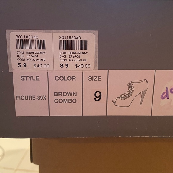 COPY - Leopard ruffle heels - Picture 14 of 15